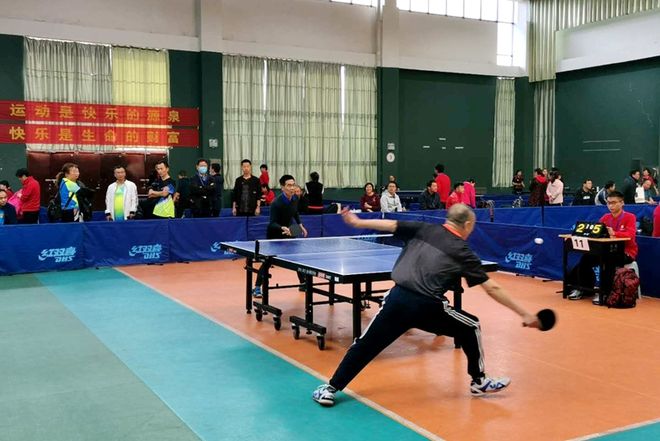 光尽收眼底 光尽收眼底