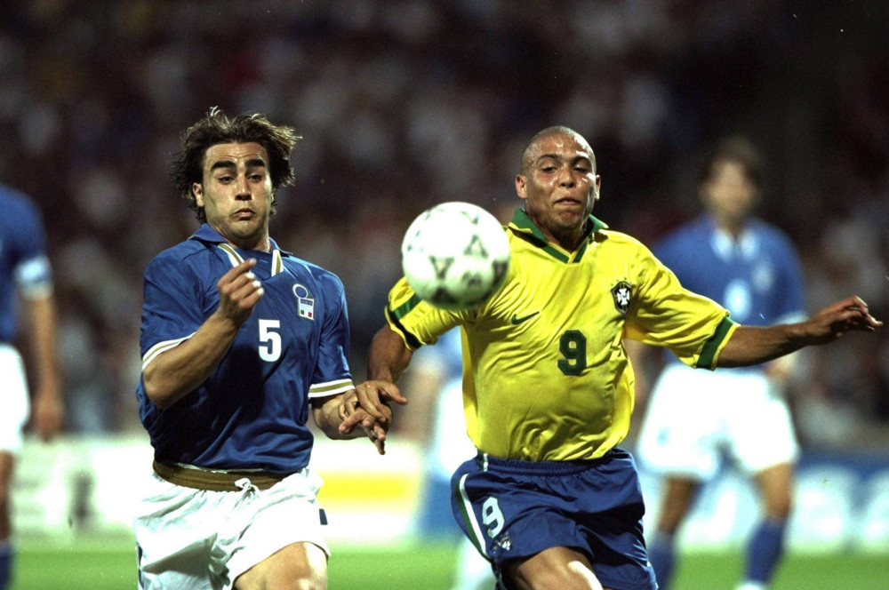 际赛场面对 际赛场面对