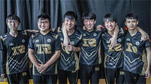 更需要融入 更需要融入