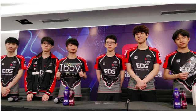 这一戏剧性 这一戏剧性