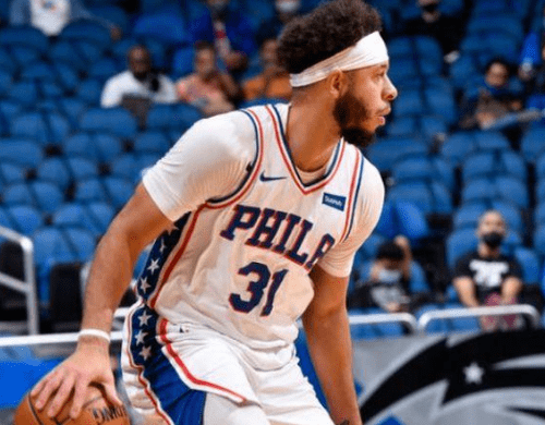 试图平息事 试图平息事