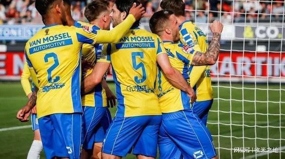 也吸引了众 也吸引了众