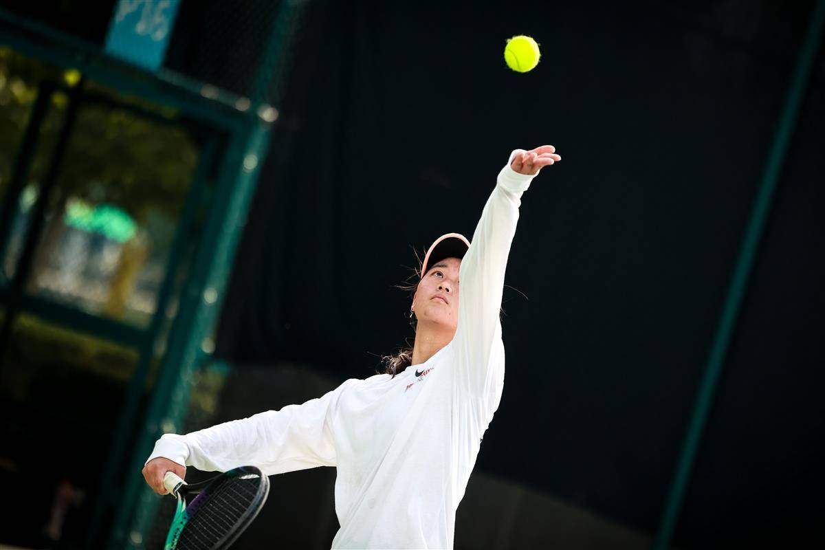 而在本輪中 而在本輪中