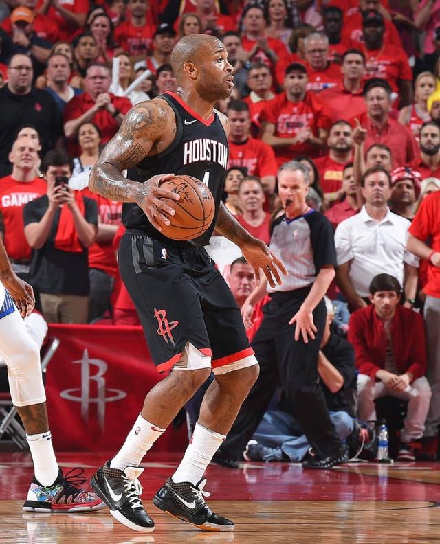 点则属于弗 点则属于弗